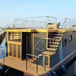 Hausboot Inkl Motorboot, Ostsee Bateau-hôtel Heiligenhafen