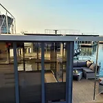 Hausboot Inkl Motorboot, Ostsee Ботель *