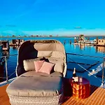 Hausboot Inkl Motorboot, Ostsee *