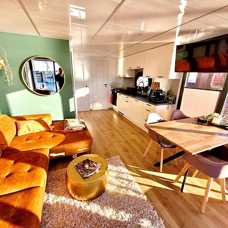 Hausboot Inkl Motorboot, Ostsee Хайлигенхафен