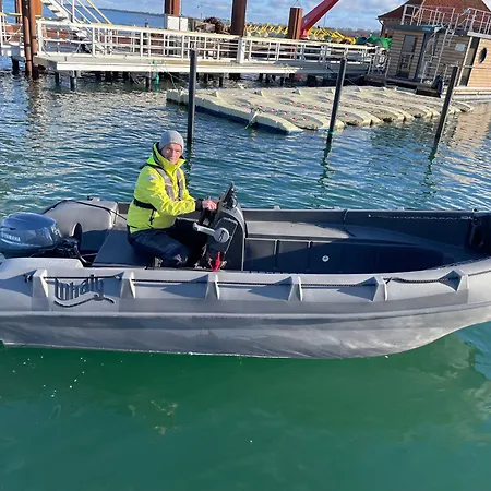 Hausboot Inkl Motorboot, Ostsee Bateau-hôtel Heiligenhafen