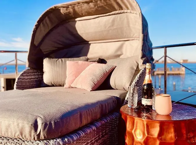 Hausboot Inkl Motorboot, Ostsee Heiligenhafen