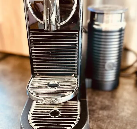 Botel Hausboot Inkl Motorboot, Ostsee